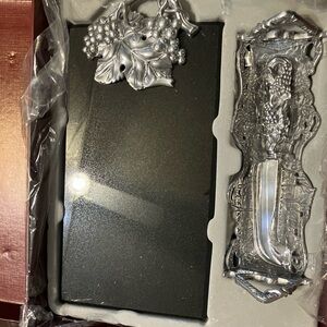 Silver Grape Motif Cheese Board Set